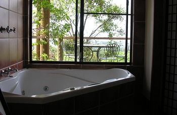 Treetops Accommodation Montville - Accommodation in Brisbane 38