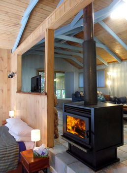 Treetops Accommodation Montville - Accommodation in Brisbane 86