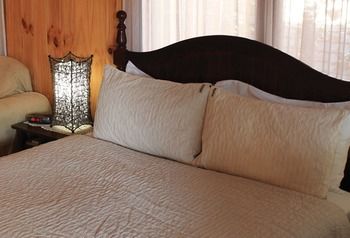 Peppertree Cottage - Accommodation in Brisbane 13