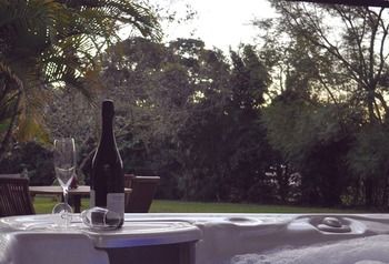 Peppertree Cottage - Accommodation in Brisbane 23
