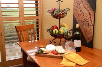 Broken View Estate - Accommodation in Brisbane 5