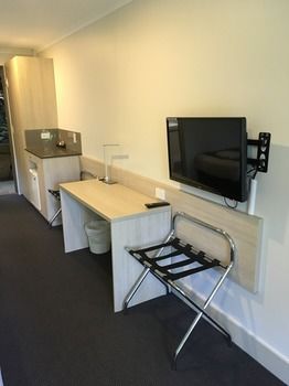 Avoca Beach Hotel & Resort - Accommodation in Brisbane 5