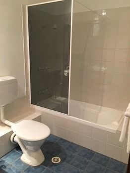 Avoca Beach Hotel & Resort - Accommodation in Brisbane 10