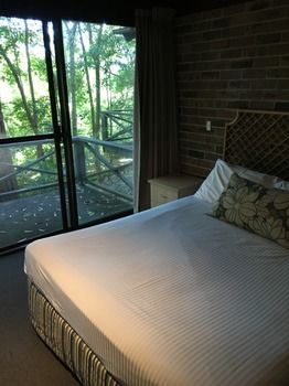 Avoca Beach Hotel & Resort - Accommodation in Brisbane 23