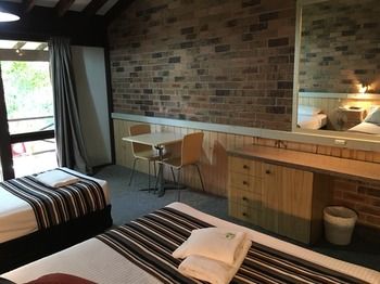 Avoca Beach Hotel & Resort - Accommodation in Brisbane 26