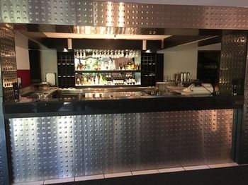 Avoca Beach Hotel & Resort - Accommodation in Brisbane 46