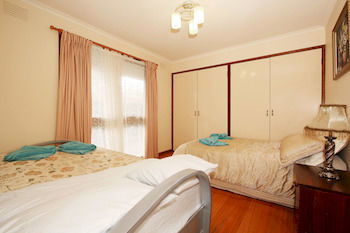 40 Thames Holiday Unit - Accommodation in Brisbane 0