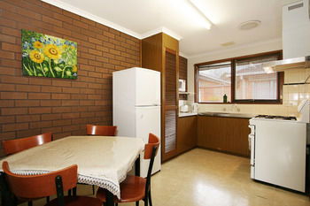 40 Thames Holiday Unit - Accommodation in Brisbane 12