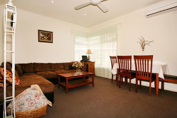 Lisson Holiday Rental - Accommodation in Brisbane 2