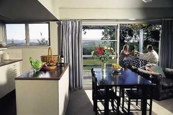 Vineyard Hill - Accommodation in Brisbane 2