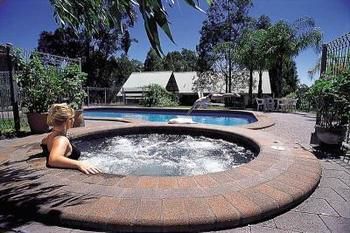 Vineyard Hill - Accommodation in Brisbane 4