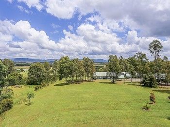 Vineyard Hill - Accommodation in Brisbane 11