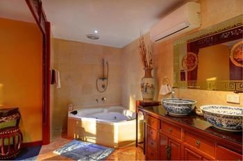 Mt Dandenong Imperial Retreat - Accommodation in Brisbane 0