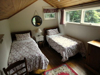 Stones Throw Cottage Bed & Breakfast - Accommodation in Brisbane 2
