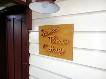 Stones Throw Cottage Bed & Breakfast - Accommodation in Brisbane 9