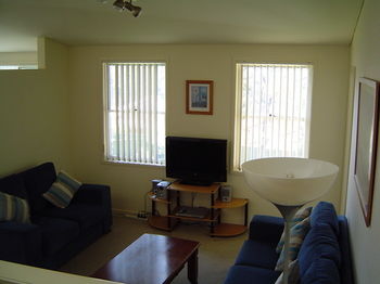 Breeze In Mollymook - Accommodation in Brisbane 8