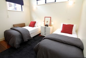 Apartment2c - Old Hat Factory - Accommodation in Brisbane 4