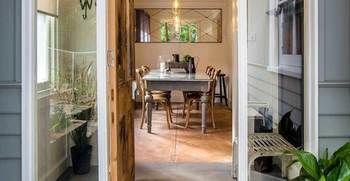 White Gates Cottage - Accommodation in Brisbane 6