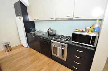 Camperdown 7 Dun Furnished Apartment - Accommodation in Brisbane 4