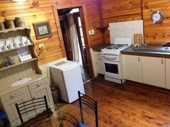 A Settler's Cottage - Accommodation in Brisbane 8