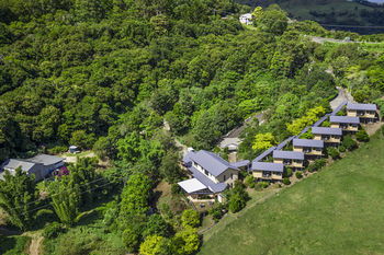 Top Of The Hill - Accommodation in Brisbane 17