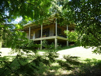 Bellthorpe Stays - Accommodation in Brisbane 1