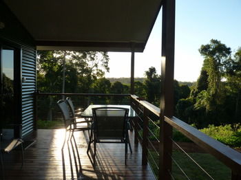 Bellthorpe Stays - Accommodation in Brisbane 6