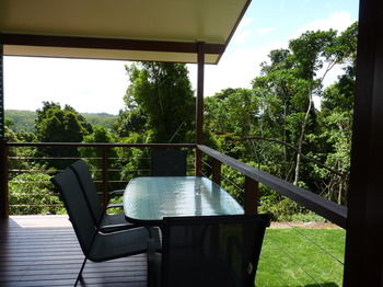 Bellthorpe Stays - Accommodation in Brisbane 10