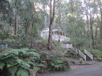 Myers Creek Cascades Luxury Cottages - Accommodation in Brisbane 14