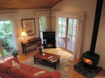 Myers Creek Cascades Luxury Cottages - Accommodation in Brisbane 22