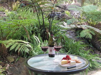 Myers Creek Cascades Luxury Cottages - Accommodation in Brisbane 26