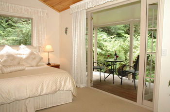 Myers Creek Cascades Luxury Cottages - Accommodation in Brisbane 30