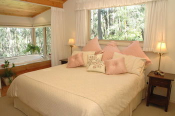 Myers Creek Cascades Luxury Cottages - Accommodation in Brisbane 35