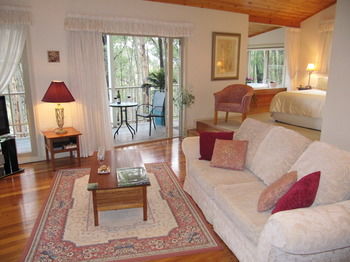 Myers Creek Cascades Luxury Cottages - Accommodation in Brisbane 39