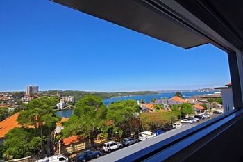 The Penthouse At Cremorne Point Manor - Accommodation in Brisbane 9