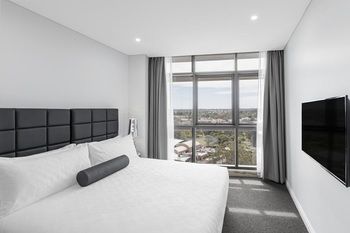 Meriton Serviced Apartments Church Street - Accommodation in Brisbane 12