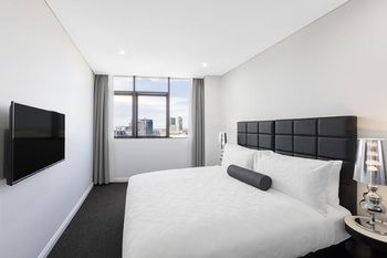 Meriton Serviced Apartments Church Street - Accommodation in Brisbane 14