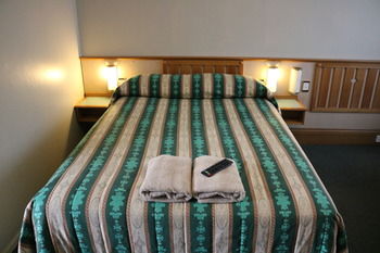 The Hermitage Motel - Accommodation in Brisbane 2