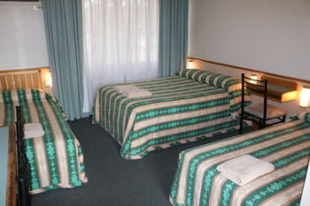 The Hermitage Motel - Accommodation in Brisbane 3