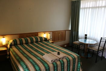 The Hermitage Motel - Accommodation in Brisbane 4