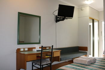 The Hermitage Motel - Accommodation in Brisbane 5