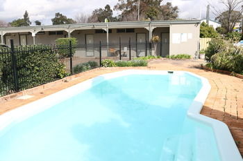The Hermitage Motel - Accommodation in Brisbane 18