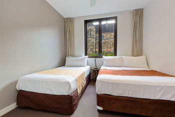 Sydney Space - Accommodation in Brisbane 10