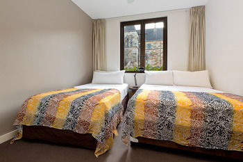 Sydney Space - Accommodation in Brisbane 12