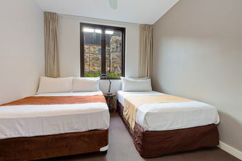 Sydney Space - Accommodation in Brisbane 13