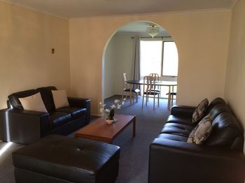 Australian Home Away At East Doncaster - Accommodation in Brisbane 17