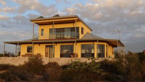 Dolphin Holiday House - Accommodation in Brisbane 0