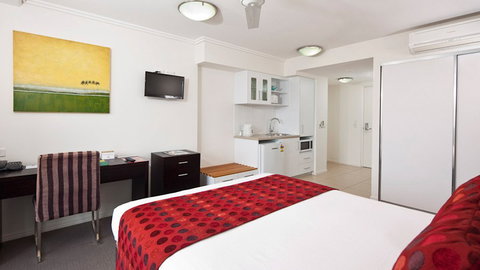BEST WESTERN PLUS Cairns Central Apartments - Accommodation in Brisbane 1