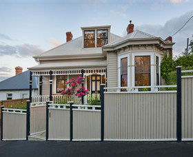 Library House - Accommodation in Brisbane 1