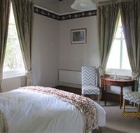 Cygnet's Secret Garden - Boutique Bed and Breakfast - Accommodation in Brisbane